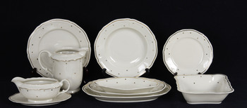 39721. MATSERVISDELAR, ca 39 st, porslin, Hackefors.