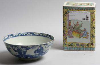 39817. PARTI PORSLIN, 2 delar. Kina.