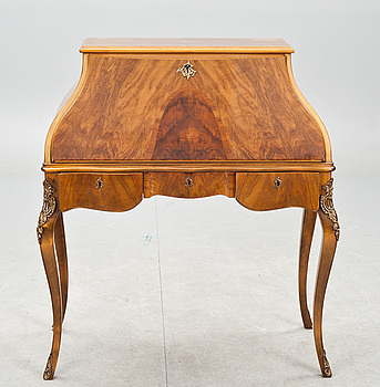 399826. SNEDKLAFFSEKRETÄR, rokoko-stil, 1900-tal.