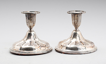 401210. LJUSSTAKAR, 1 par, silver, svenska importstämplar.