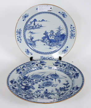 40293. FAT, 2 st, porslin, Kina, 1700-tal.