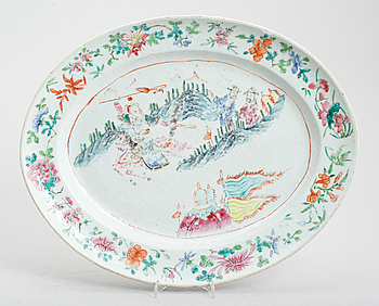404563. STEKFAT, porslin, Kina, Qianlong 1736-1795.