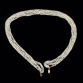 405394. COLLIER, odlade sötvattenspärlor. Vikt 67g.
