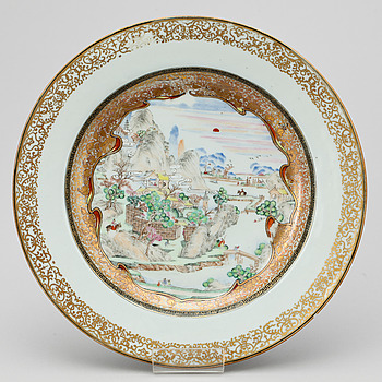 407760. TALLRIK, porslin, Kina, Qing dynastin, Qianlong 1735-96.