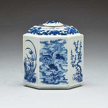 408317. TEDOSA, porslin. Sen Qing, Kina, tidigt 1900-tal.