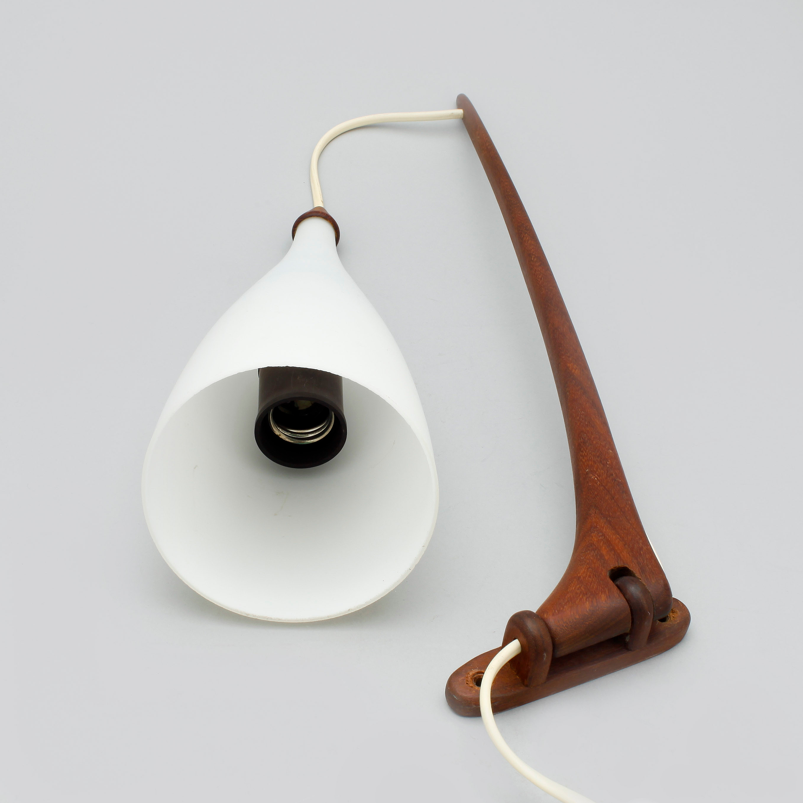 VÄGGLAMPA, 1950/60-tal. - Bukowskis