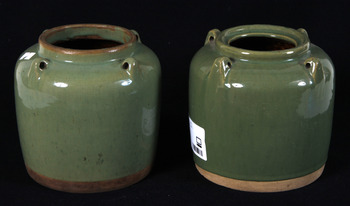 43473. YTTERFODER, 2 st, stengods, Kina, 1800-tal.