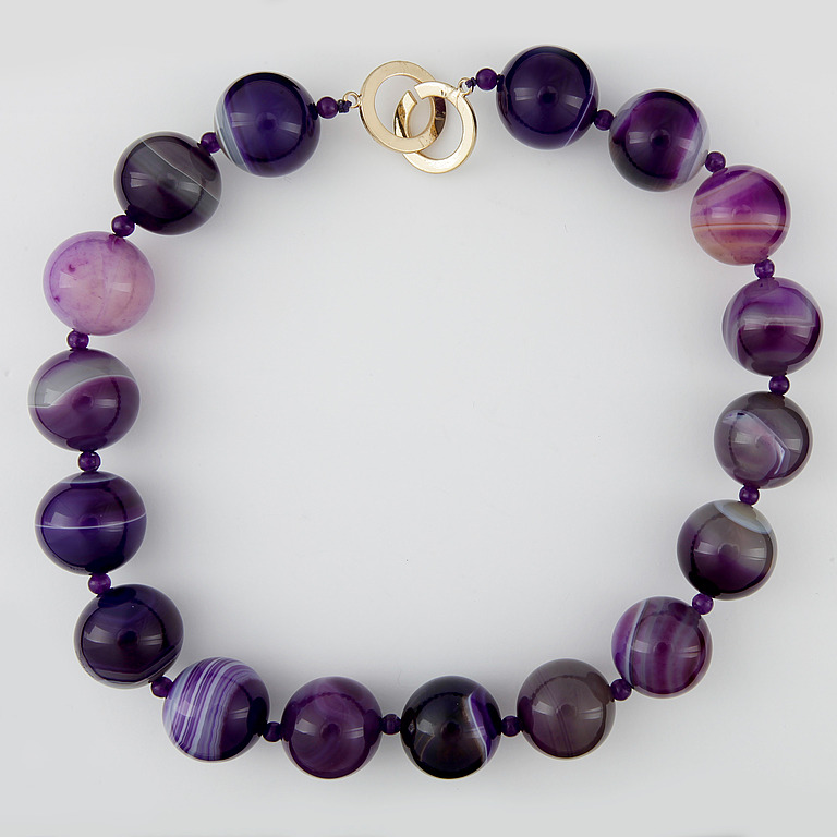 COLLIER