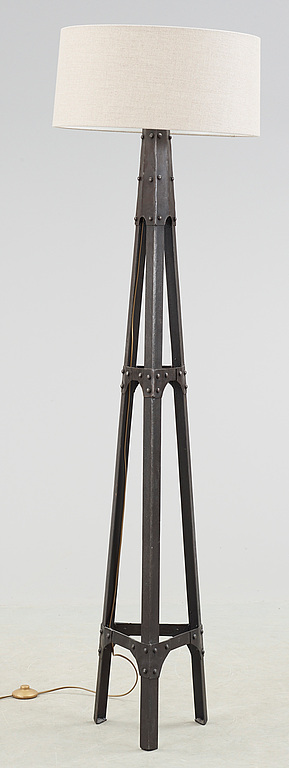 GOLVLAMPA