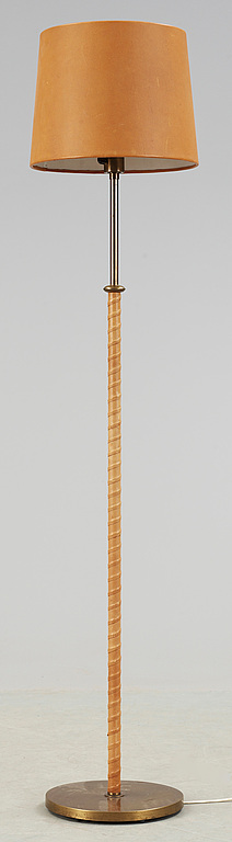 GOLVLAMPA
