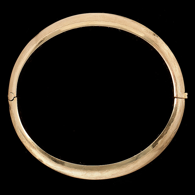 ARMBAND