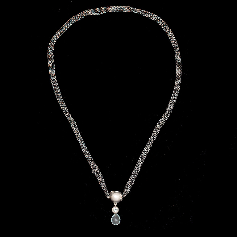 COLLIER