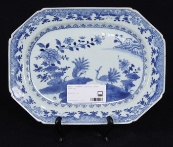 48207. STEKFAT, porslin, Kina, 1700-tal.