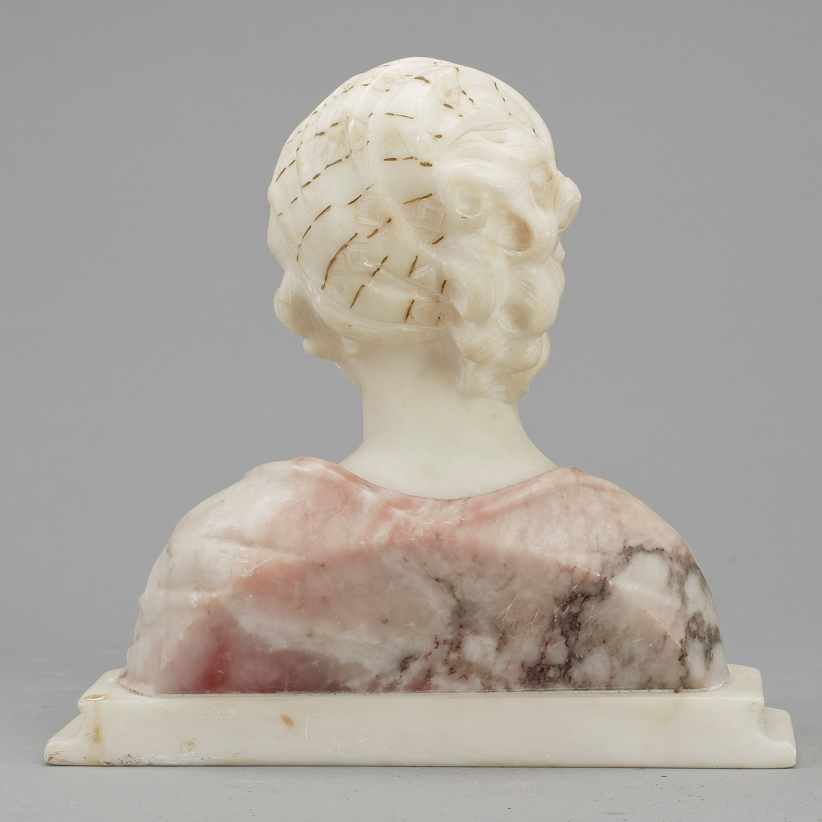 giuseppe-bessi-skulptur-marmor-och-alabaster-signerad-omkring-1900
