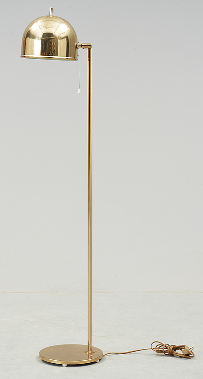 GOLVLAMPA
