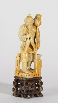 4951. FIGURIN, soapstone, orientalisk.