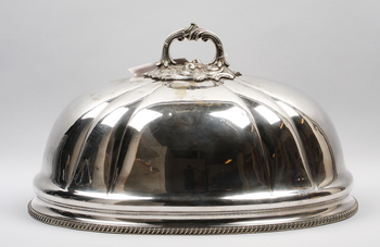 50213. STEKHUV, pläter, rokokostil, England, 1900-talets första hälft.