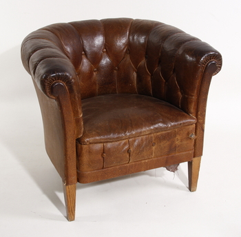 50895. FÅTÖLJ, Chesterfield-modell. 1900-tal.