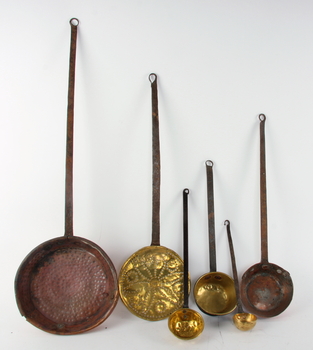 53897. SLEVAR, 5 st, 1700-1800-ta.