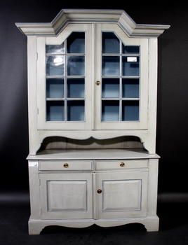 54323. VITRINSKÅP, 17001800-tal.