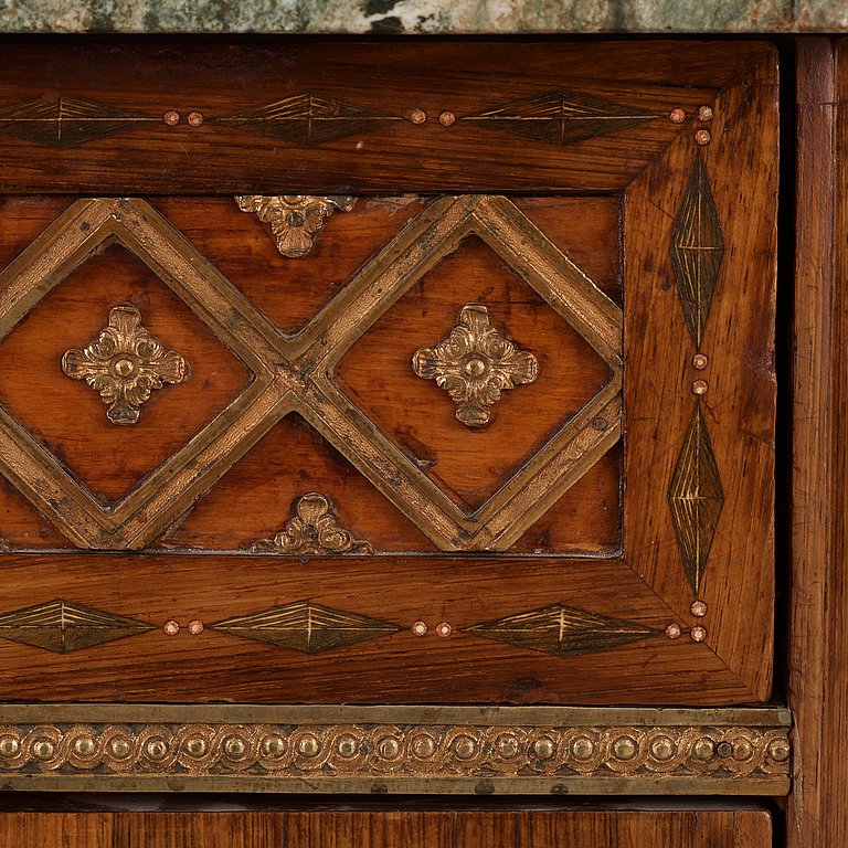 A Gustavian commode by Nils Petter Stenström, master 1781 (not signed).