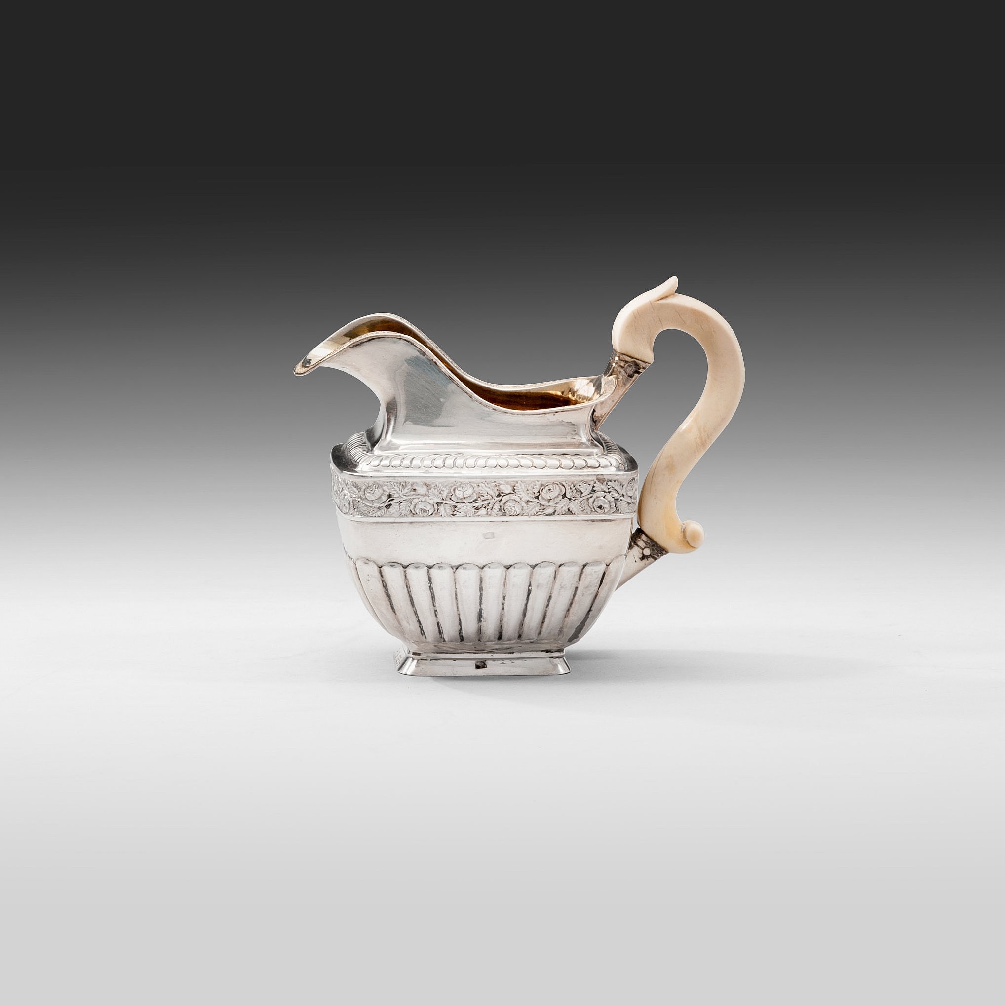 A RUSSIAN MILK JUG. Bukowskis