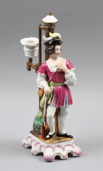 57443. LJUSSTAKE, porslin och metall, 1800-tal.