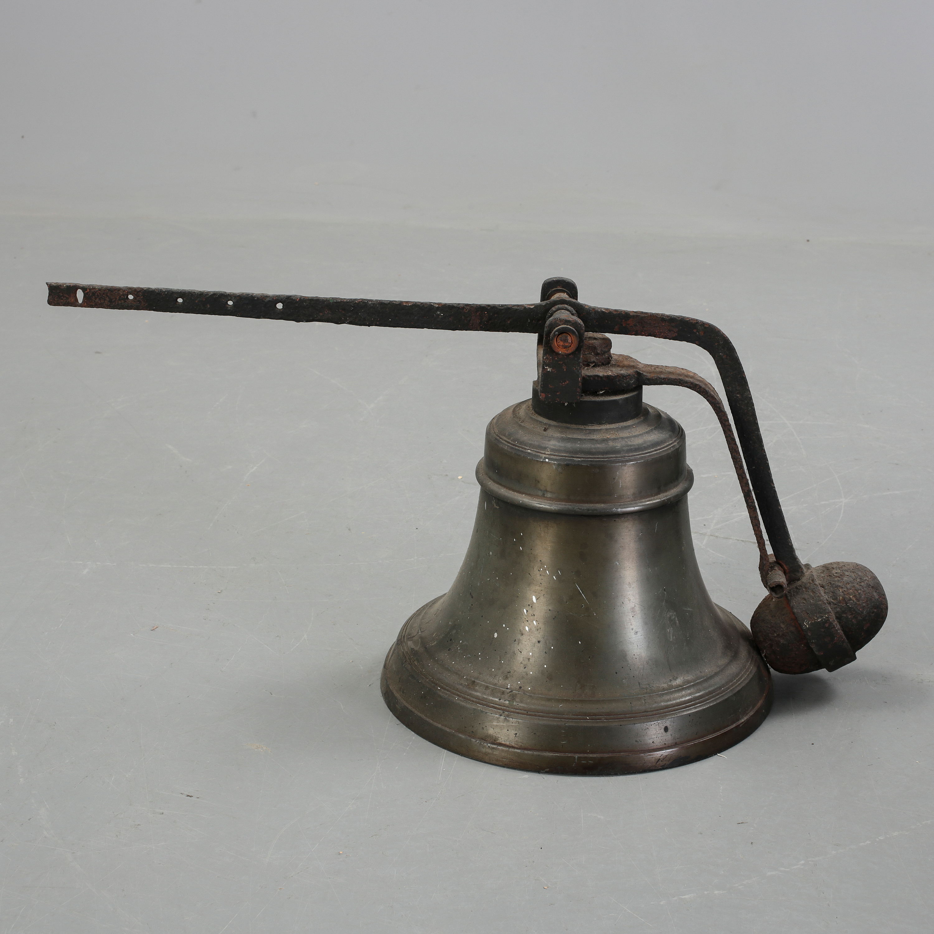 VÄLLINGKLOCKA, K.G Bergholtz Stockholm, 1887. Bukowskis