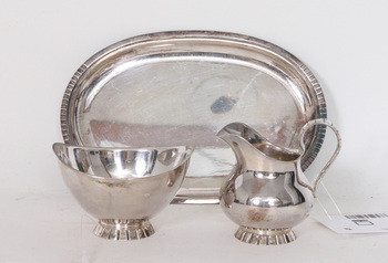 62885. GRÄDDSNIPA, SOCKERSKÅL samt FAT, silver, 262 gr.