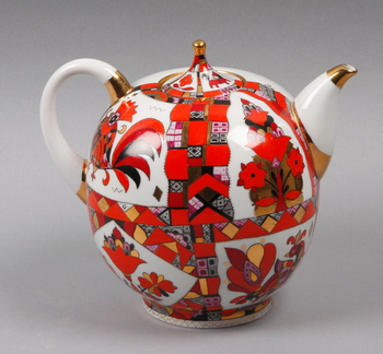 67877. TEKANNA, porslin, Ryssland, 1900-talets mitt.