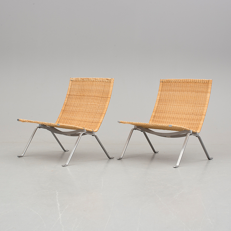 POUL KJAERHOLM, fåtöljer, ett par, "PK-22", Fritz Hansen, Danmark.