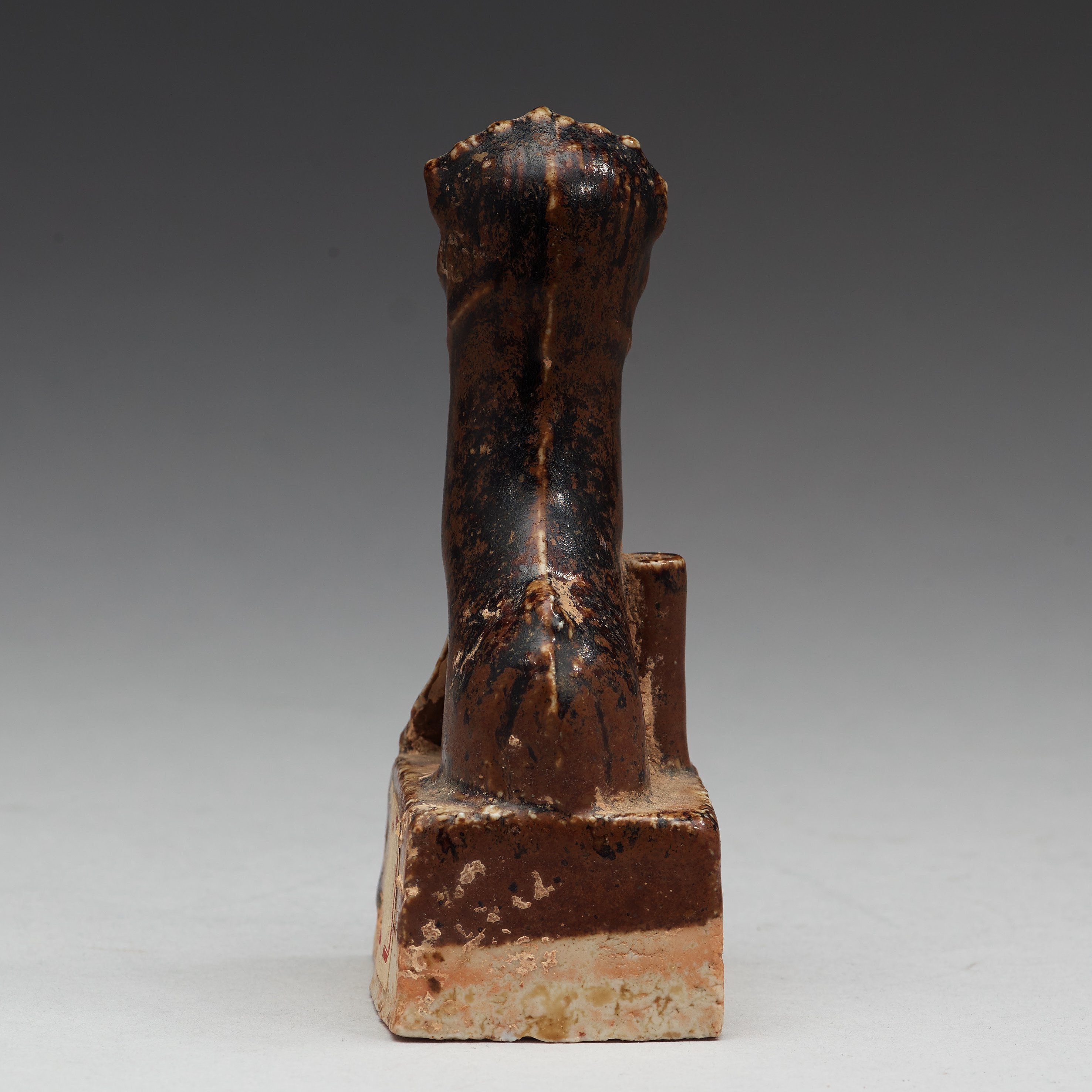 A Brown glazed joss stick holder, Ming dynasty (13681643). Bukowskis