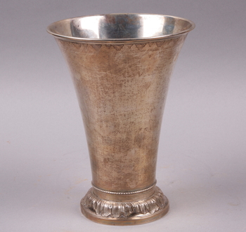 75657. BÄGARE, silver, Stockholm 1907.