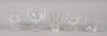 77335. GLASSERVIS, 71 delar, 1900-talets första hälft.