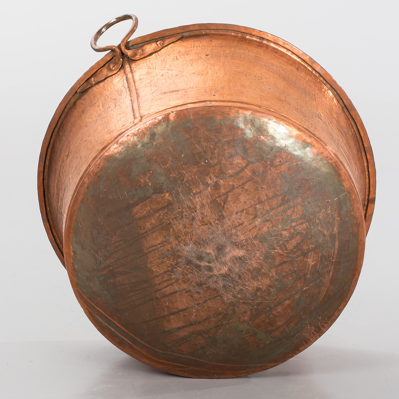 A BIG COPPER POT, 19TH CENTURY. Bukowskis