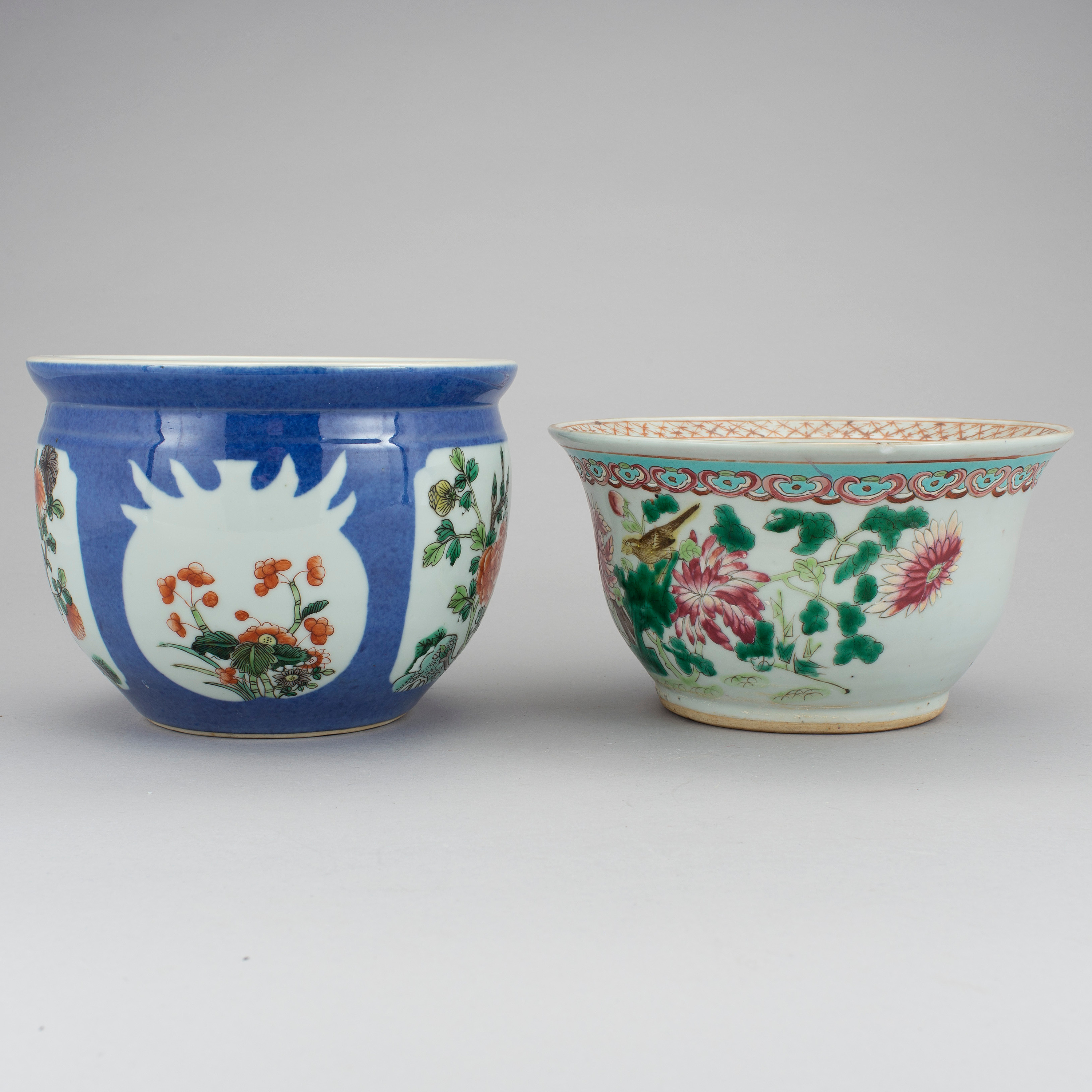 Two Chinese flower pots, 20th Century. Bukowskis