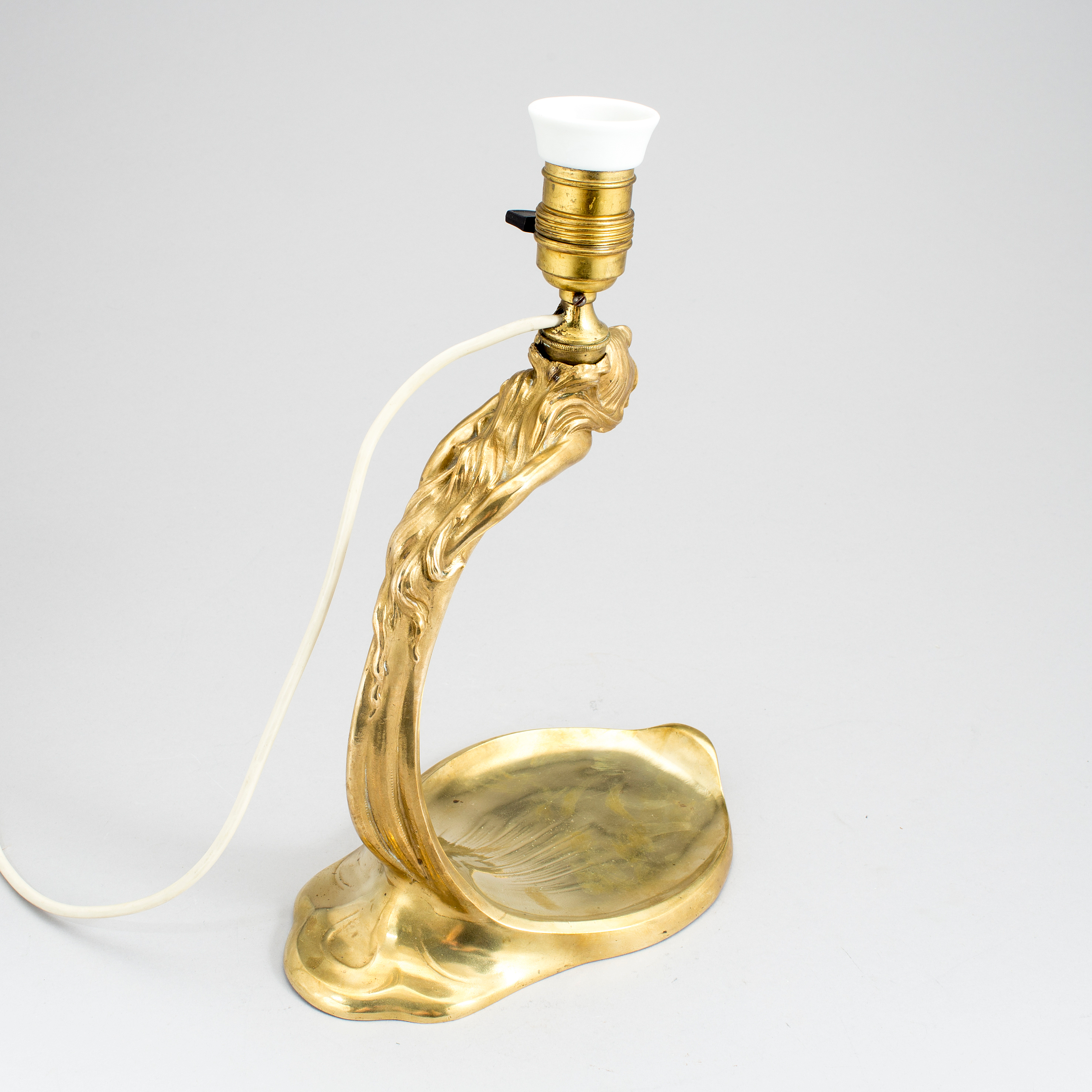 A jugend table lamp. Bukowskis