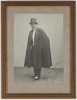 ERNST ROLF (1891-1932), egenhändigt signerat fotografi. - Bukowskis