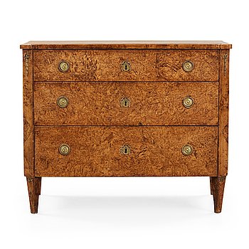 492. A Gustavian late 18th century commode.