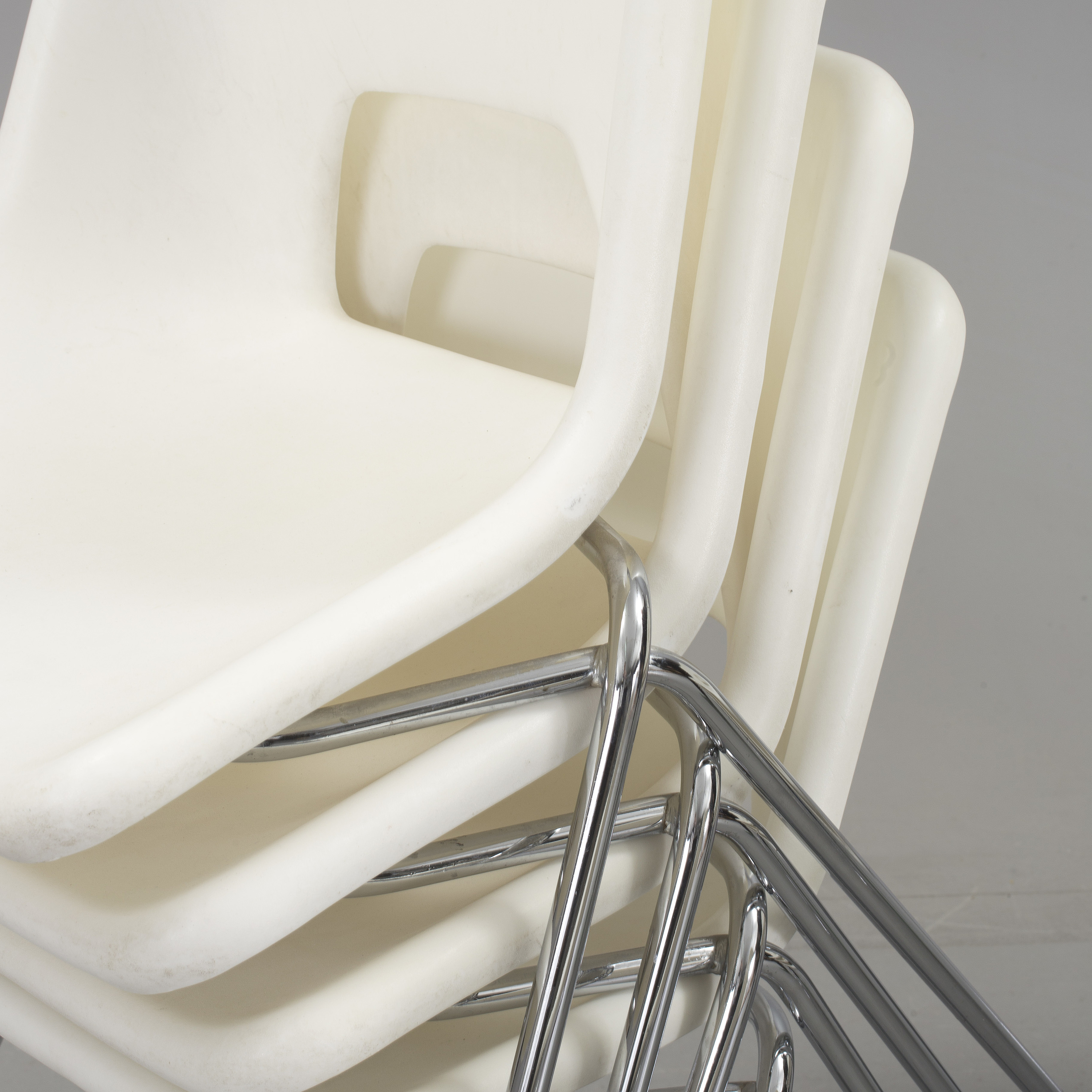 8 plastic chairs, modell "Järvi" by Niels Gammelgaard, Ikea Classics