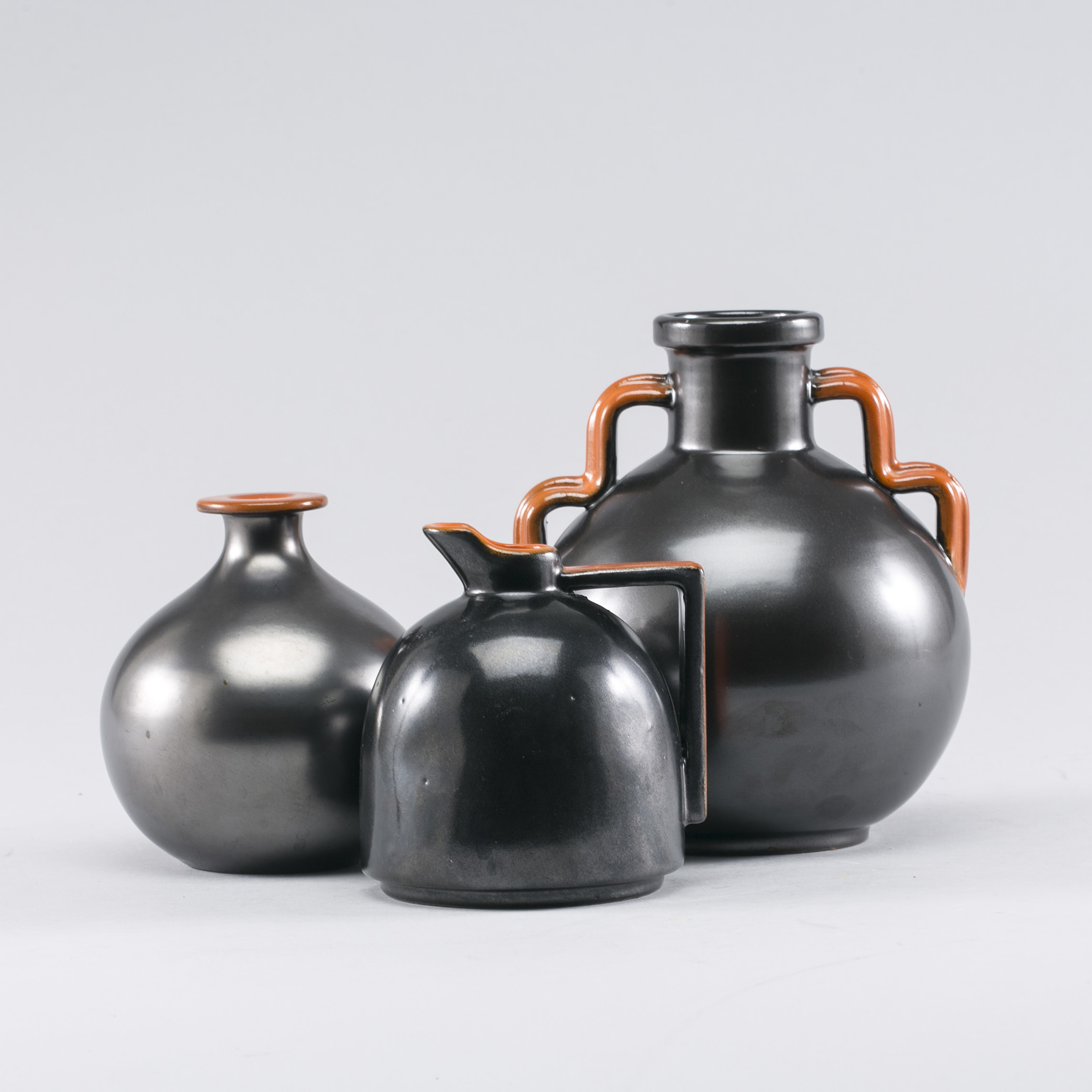 VASER, 2 st och KANNA, UpsalaEkeby och ST. Erik, 1930tal. Bukowskis