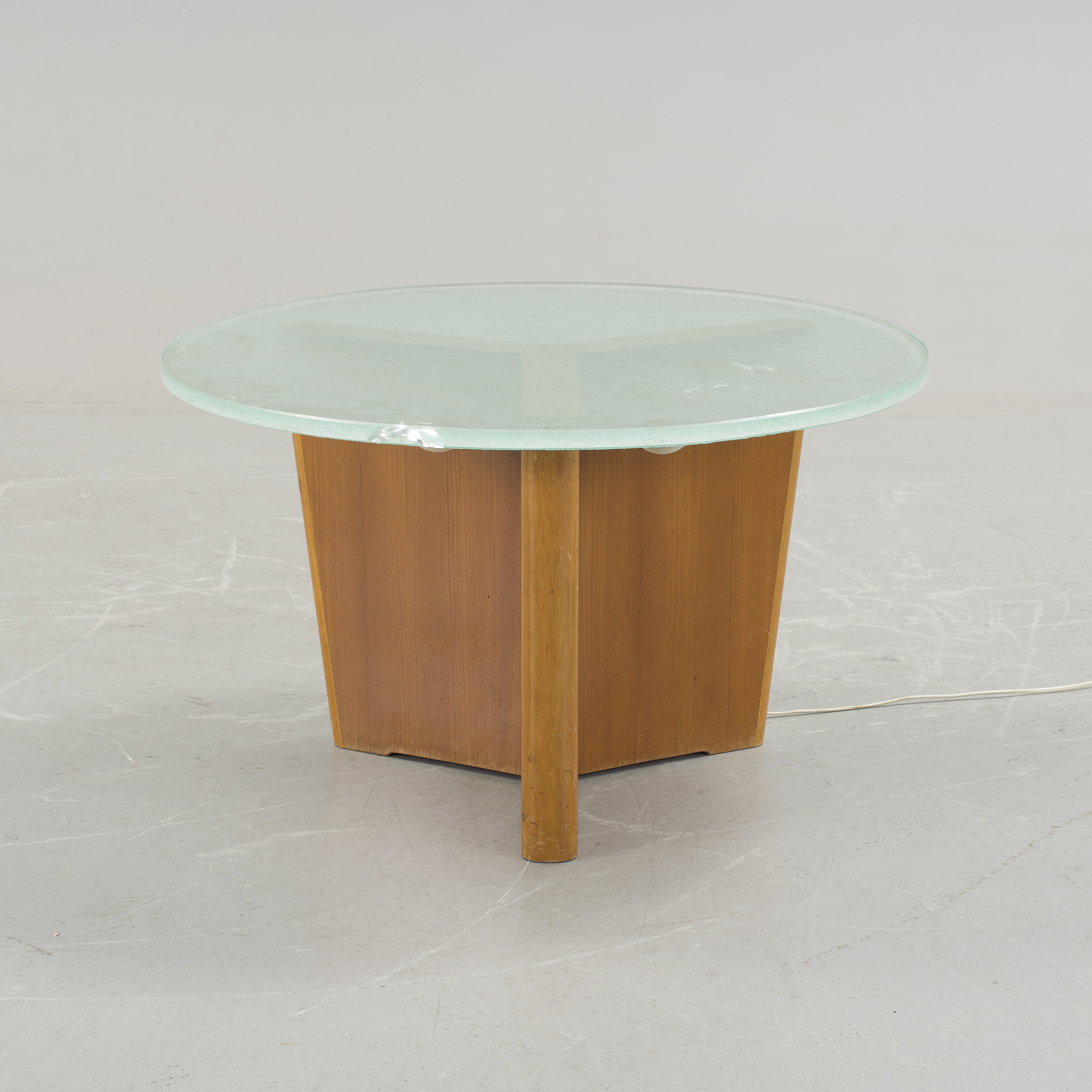 A sofa table by Greta Magnusson Grossman, Studio, Sweden 1930s. Bukowskis