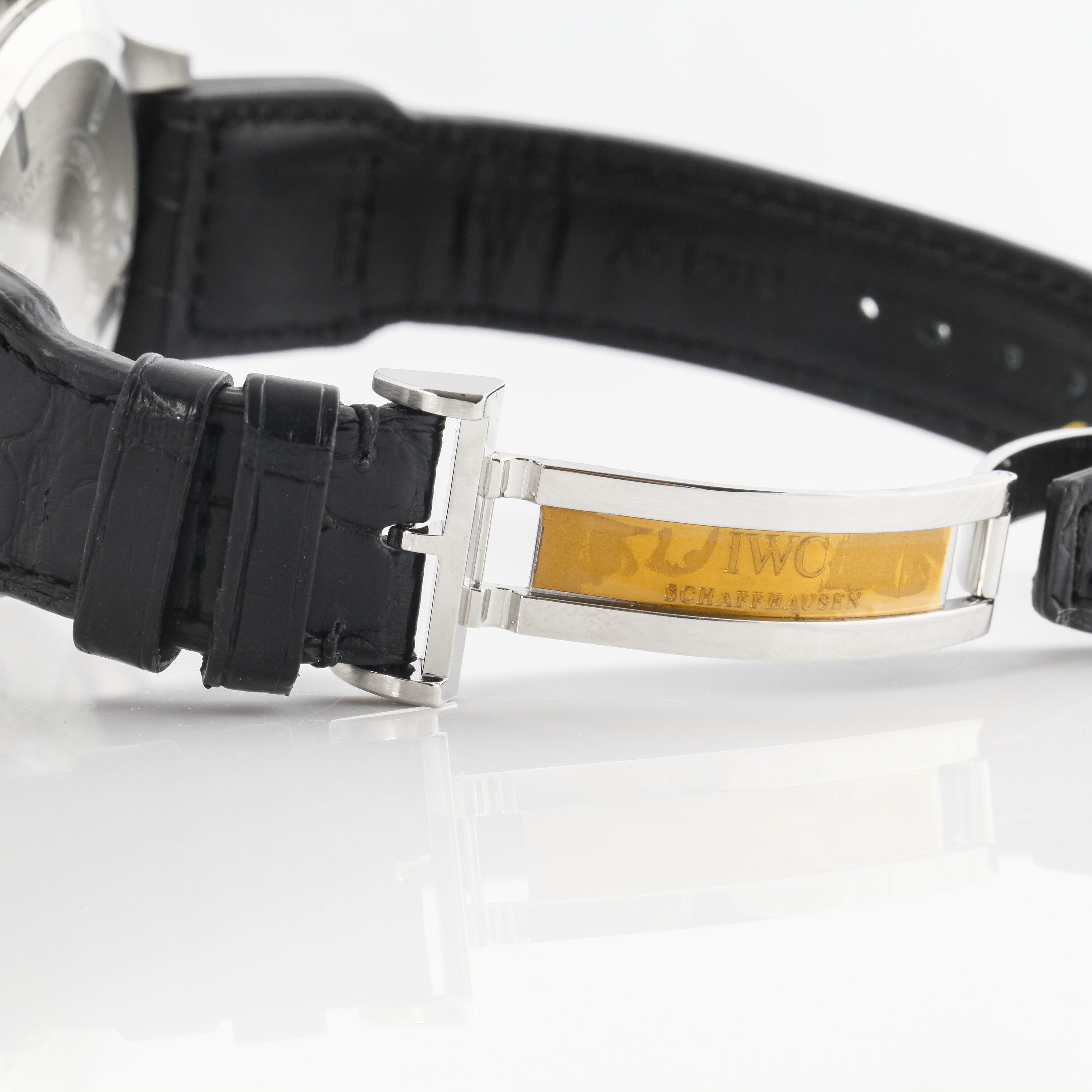 IWC, Schaffhausen, Pilot's Watch Worldtimer, wristwatch, 45 mm, - Bukowskis