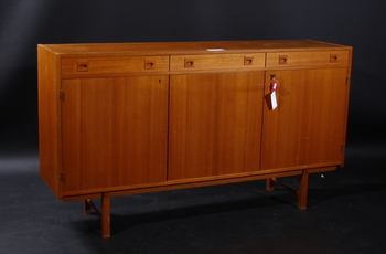 81453. SIDEBOARD, 1960-tal.