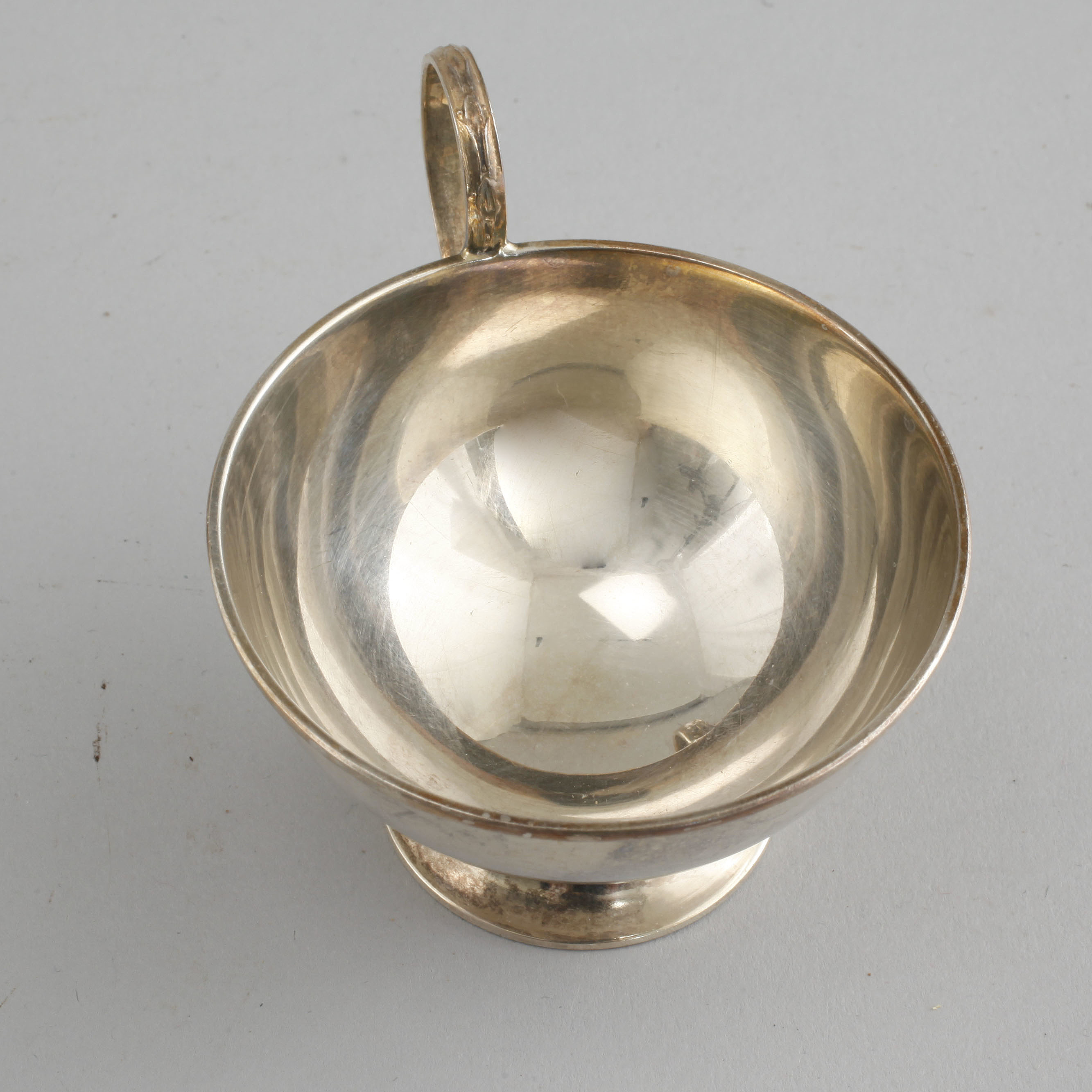 Ten silver punch cups, GAB, Stockholm, 1951/52, weight 328 g. Bukowskis