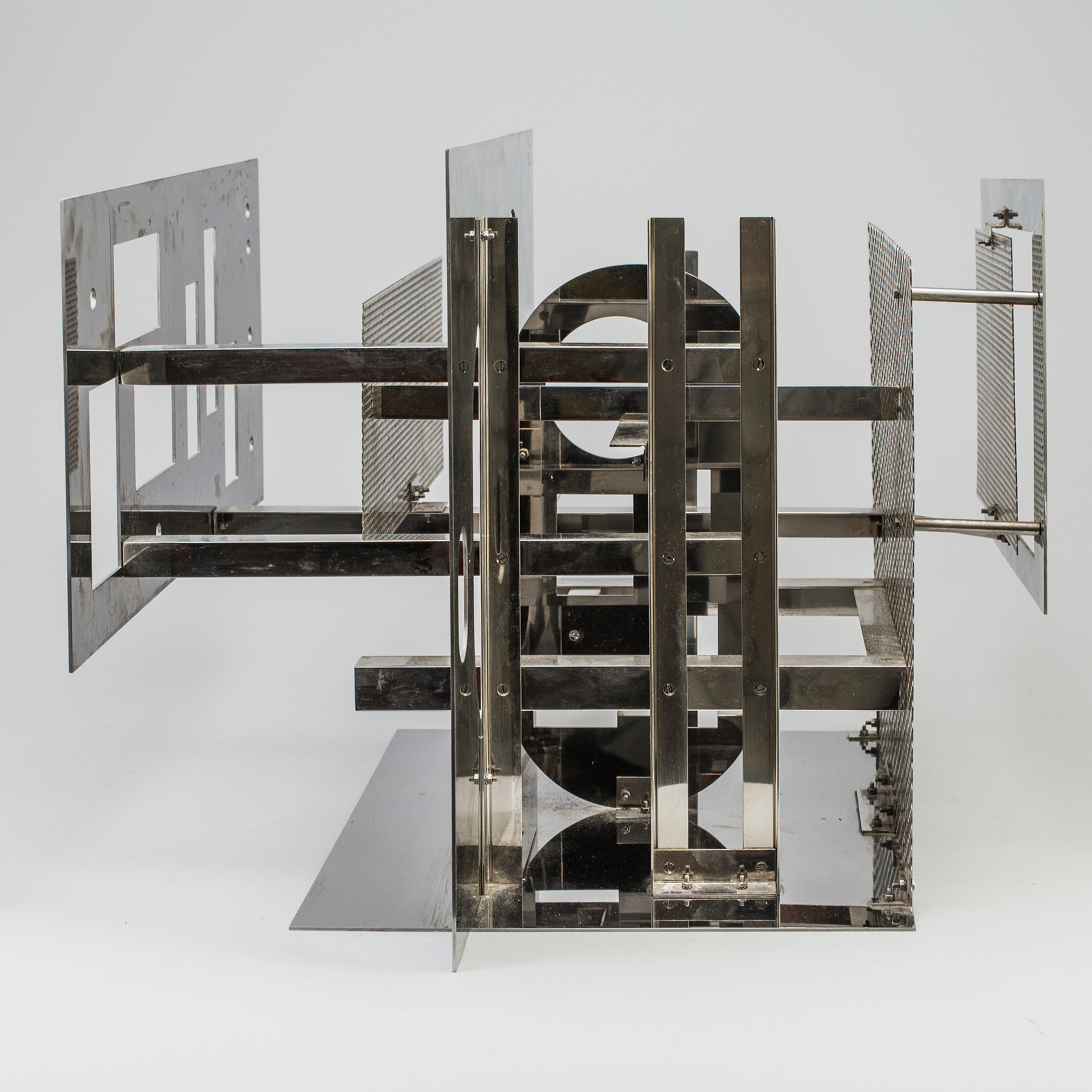 NICOLAS SCHÖFFER, Bukowskis