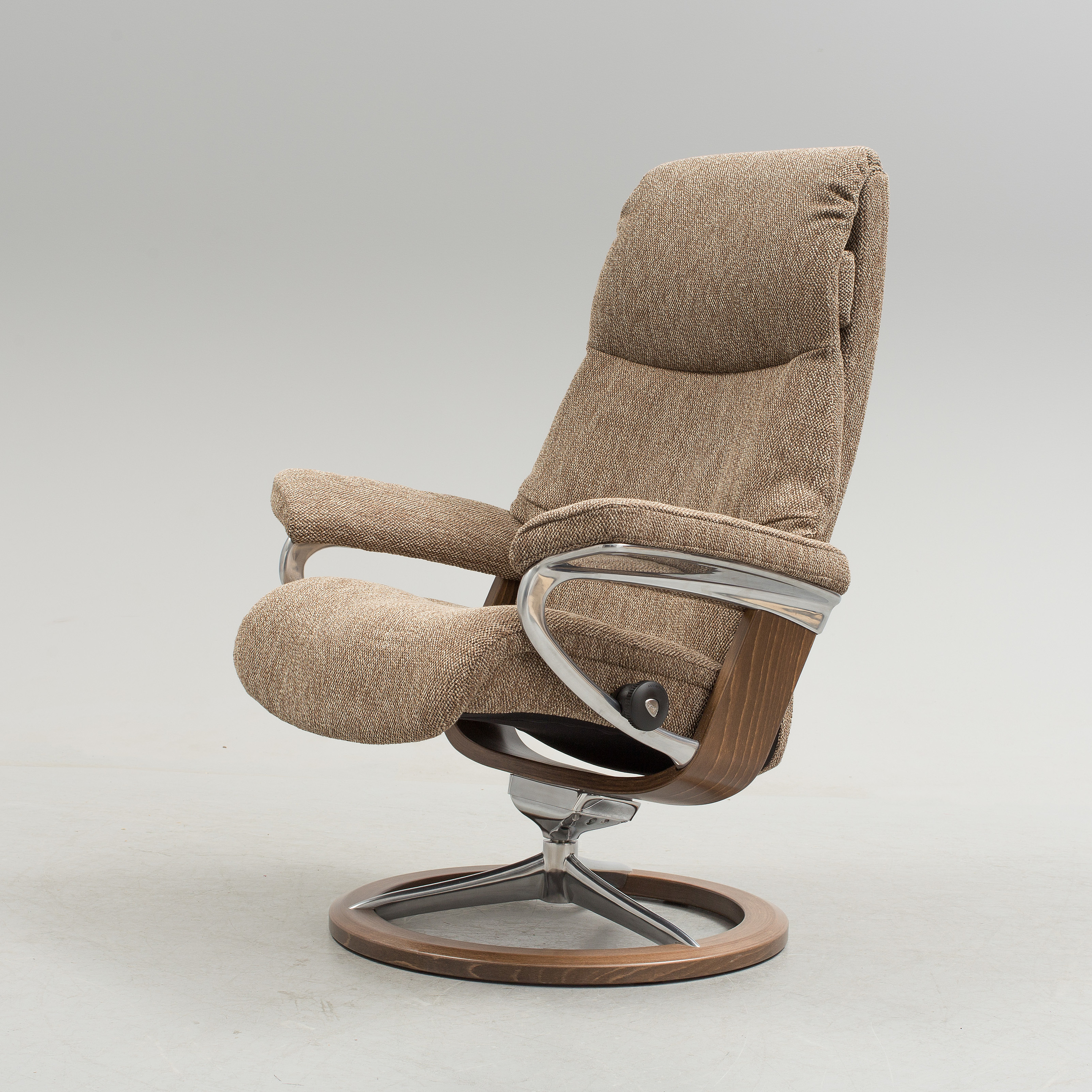 A new easychair "Stressless View", Ekornes. Bukowskis