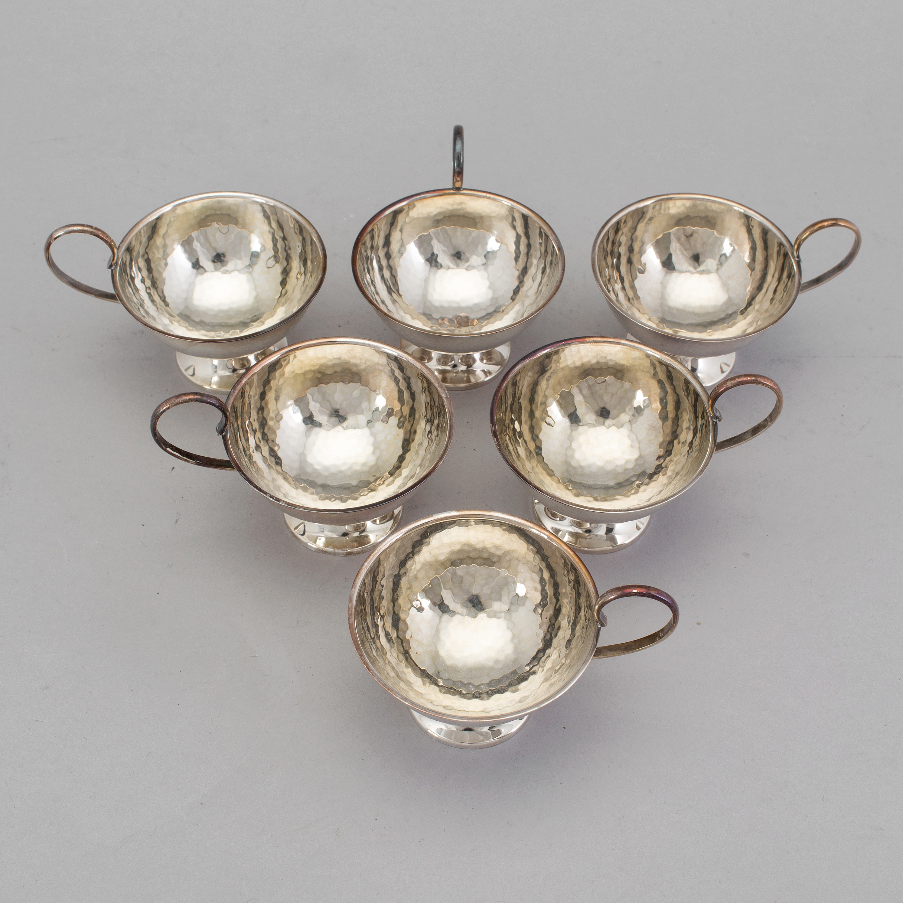 A set of six silver punch cups K & EC, 1970. Weight ca 192