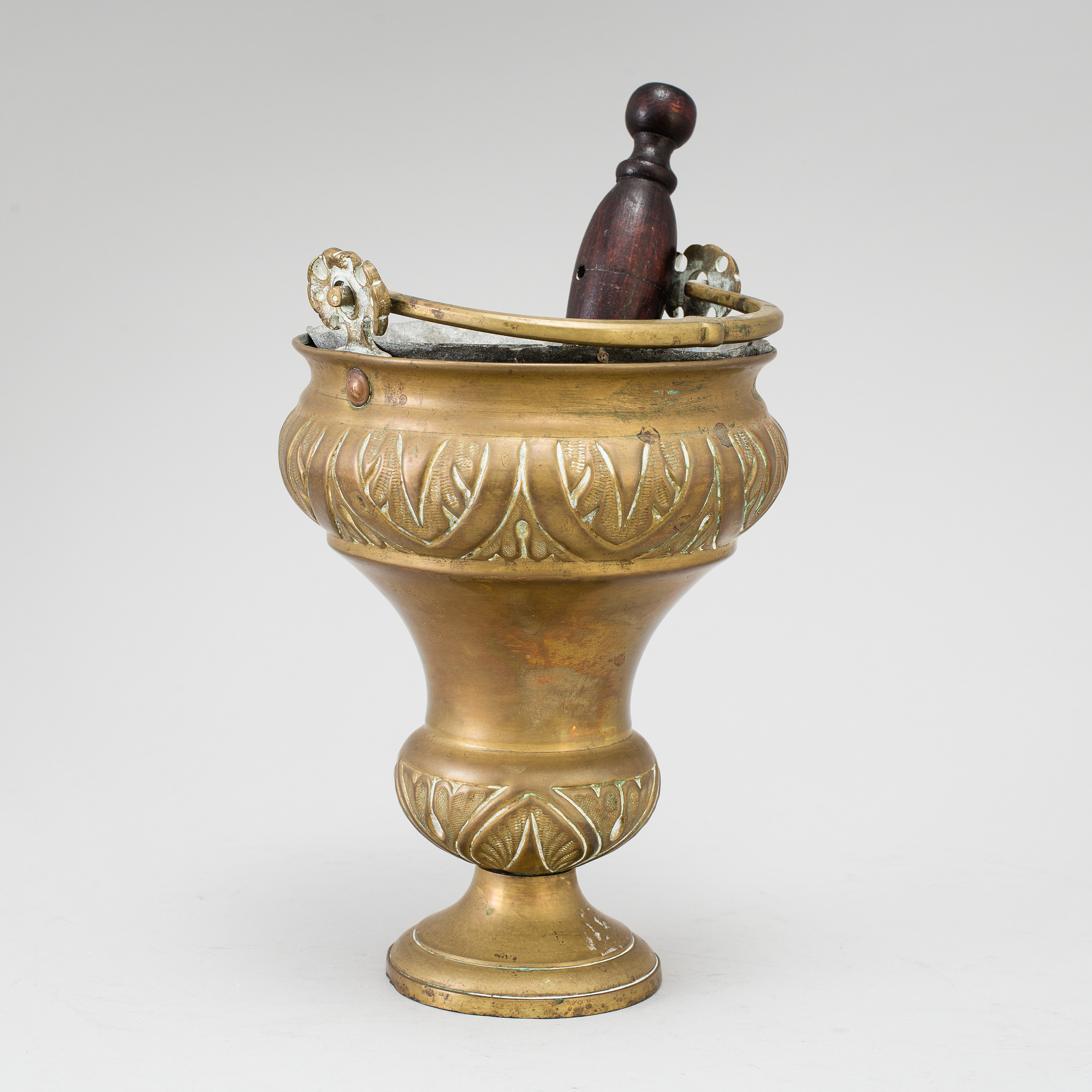 A 19th century brass holy water bucket. Bukowskis