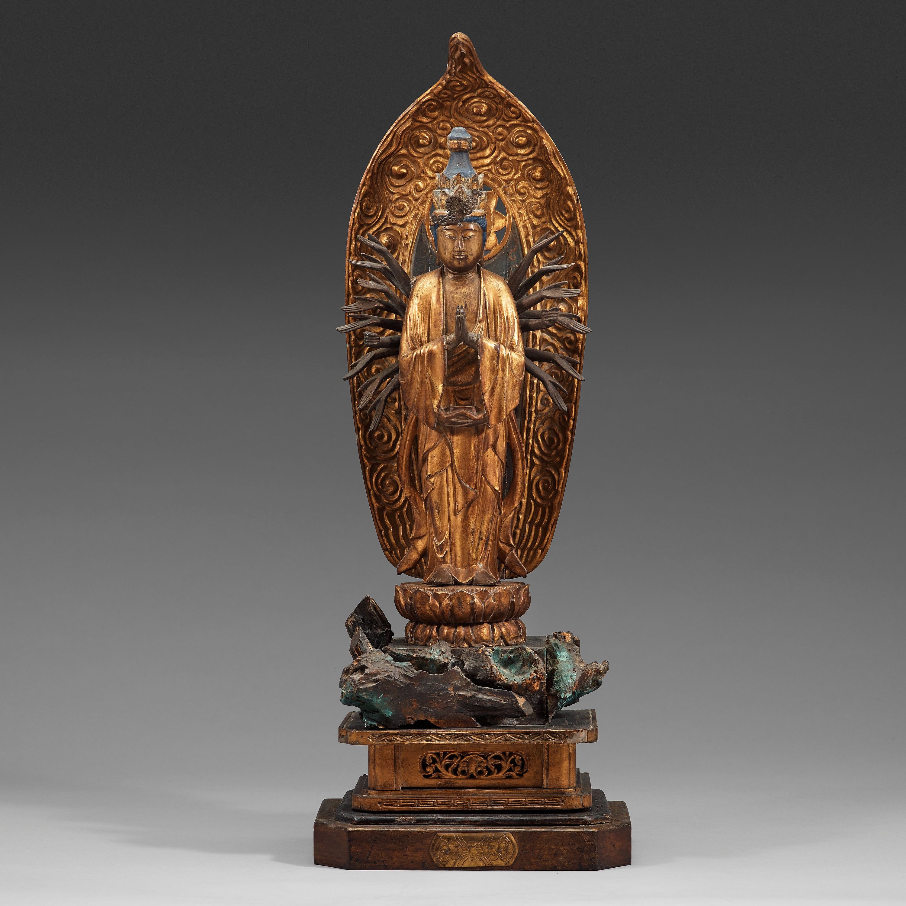 A Japanese wooden sculpture of Bodhisattva Kannon Senju, Edo period